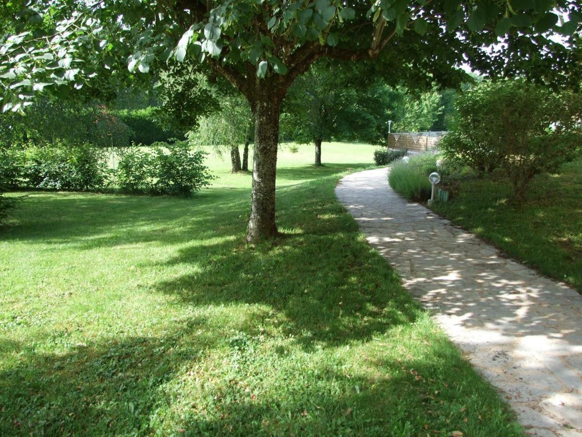 Bed and Breakfast Les Feuillantines Perigord Noir Saint-Cyprien  Esterno foto