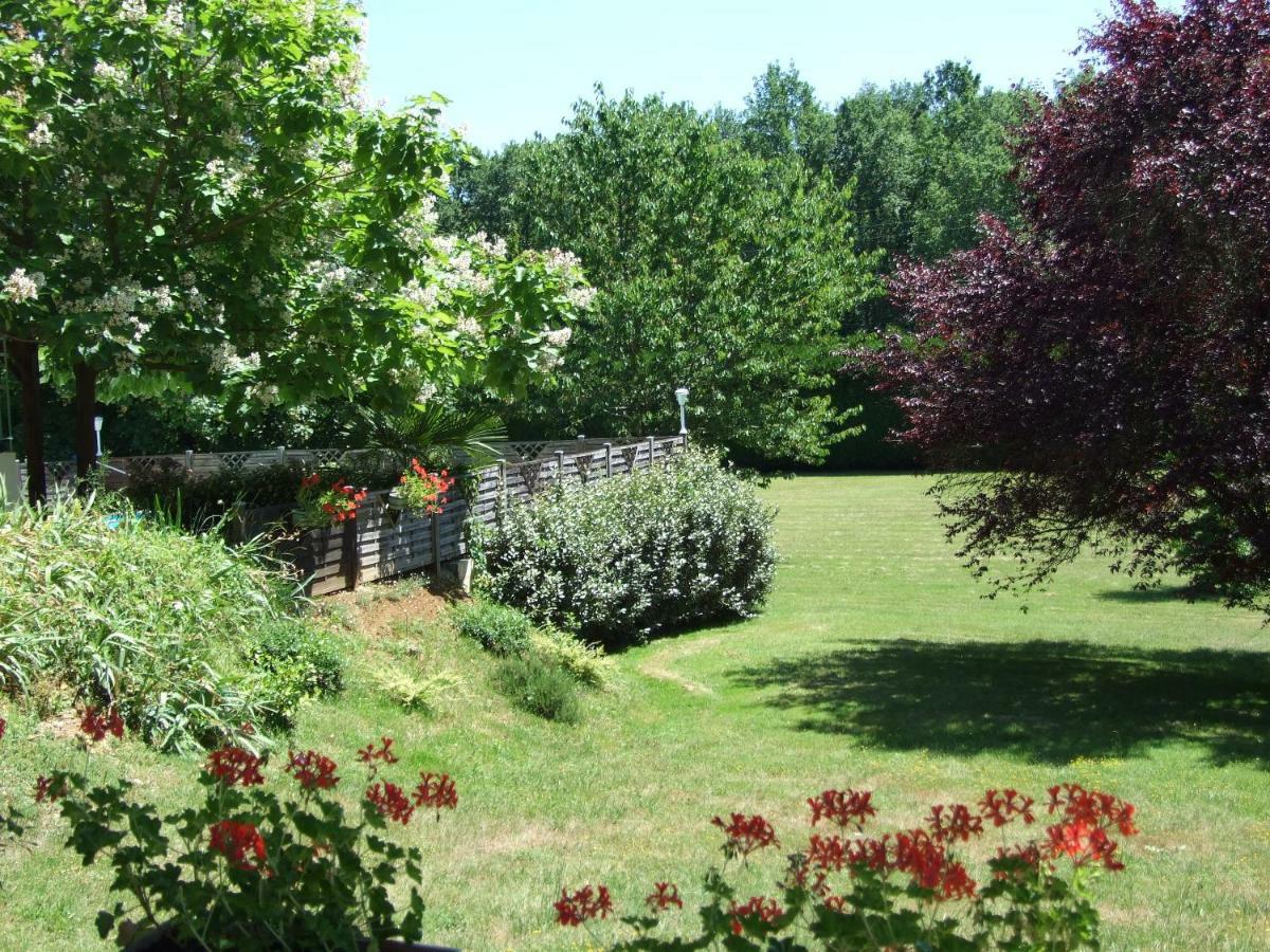 Bed and Breakfast Les Feuillantines Perigord Noir Saint-Cyprien  Esterno foto